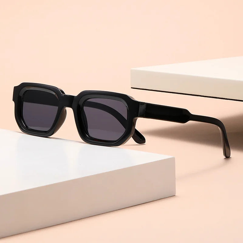 Roma Riviera – Vintage Rectangle Sunglasses